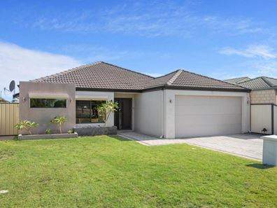 10 Leeuwin Chase, Bertram WA 6167