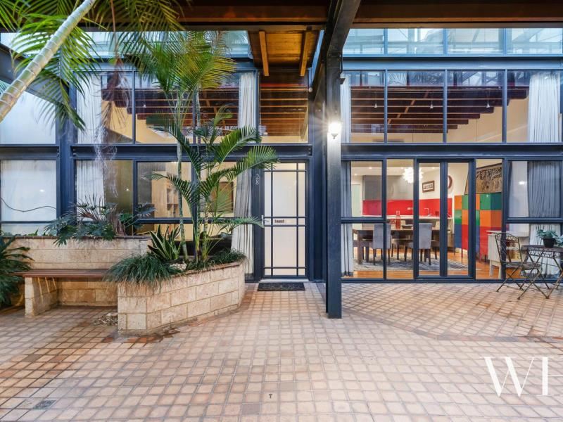 28/13 Cantonment Street, Fremantle