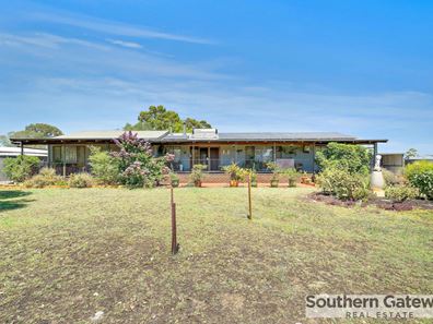 230 River Road, Hopeland WA 6125