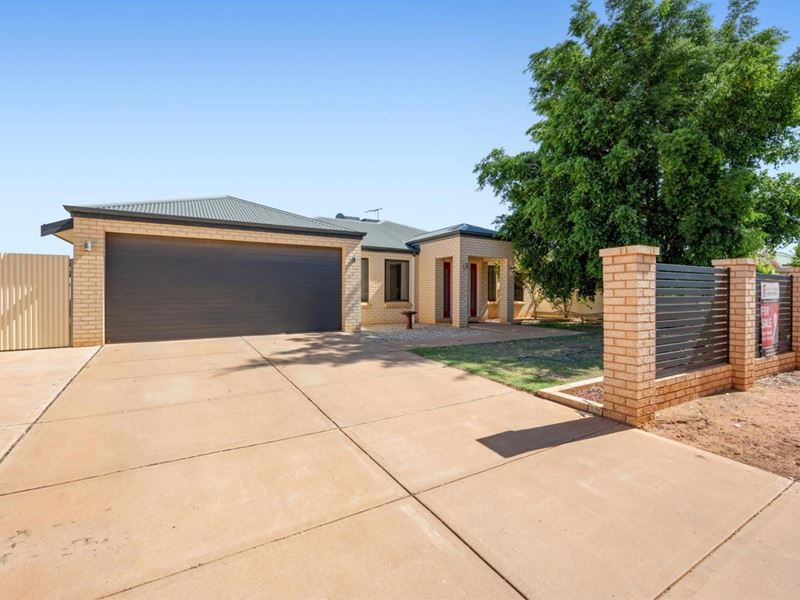 12 Hinemoa Street, Kalgoorlie