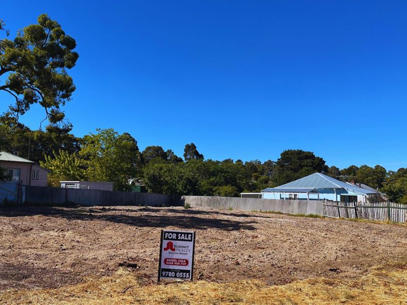 19 Moore Street, Collie