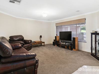 6 Glazier Grove, Wellard WA 6170