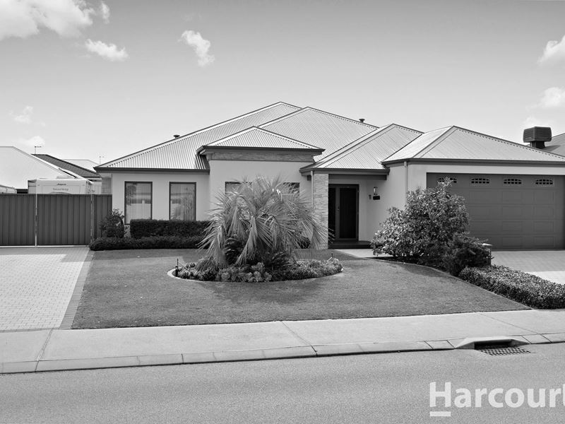 16 Guillardon Terrace, Madora Bay