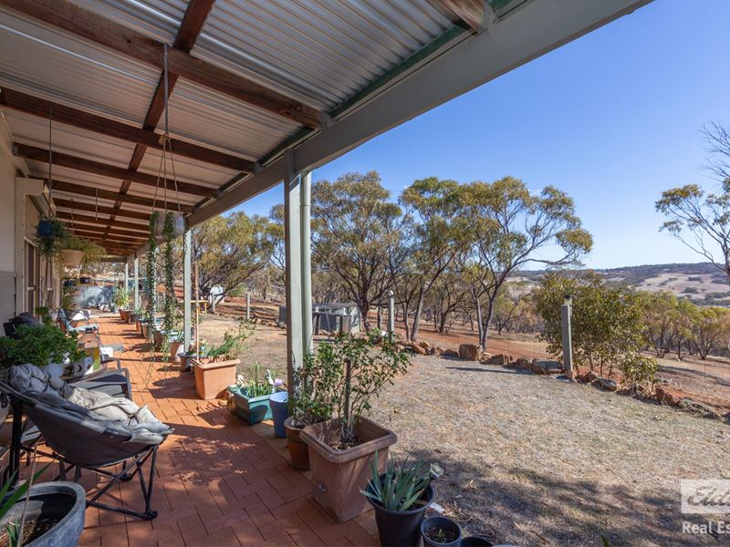 15 Fawell Road, Coondle