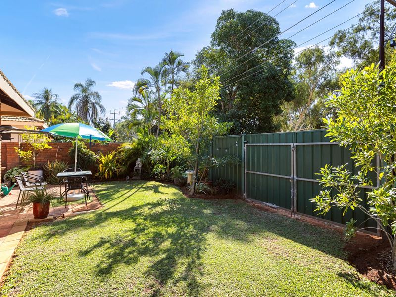 2/2 Robert Street, Broome