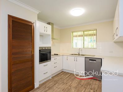 5 Watton Court, Swan View WA 6056