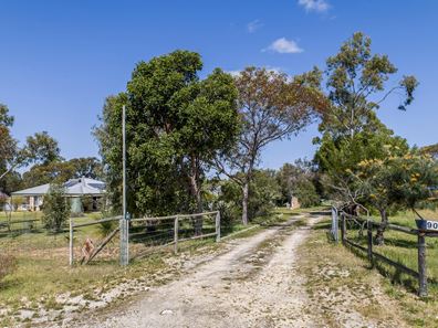 90 Sandalwood Road, Gabbadah WA 6041