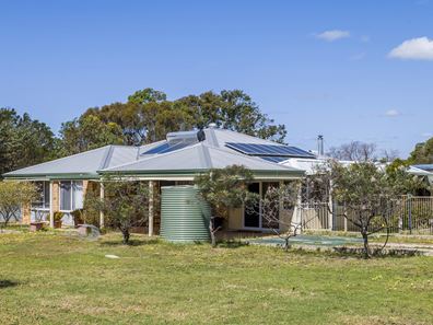 90 Sandalwood Road, Gabbadah WA 6041