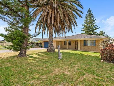 24 Parmelia Way, Madora Bay WA 6210