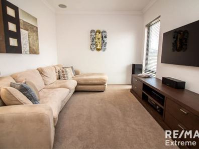 43 Oakpark Green, Clarkson WA 6030