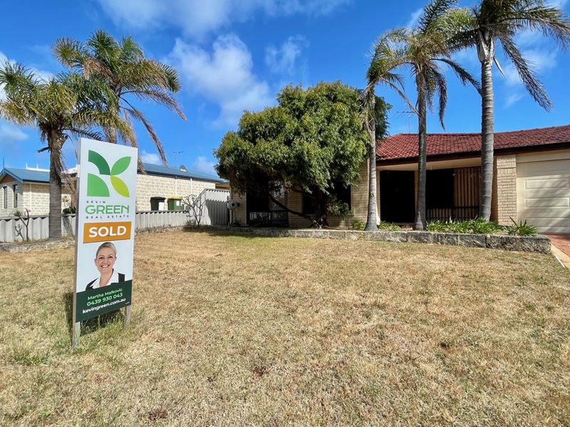 15 Peron  Place, San Remo
