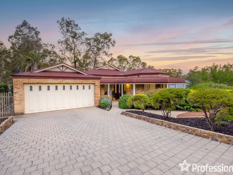 18 Massey Turn, Mundaring WA 6073