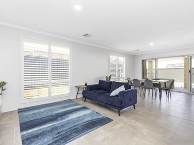 4 Spinosa Chase, Jindalee WA 6036