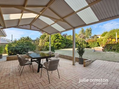 6 Barndie Way, Wanneroo WA 6065