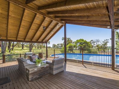 39 Wowra Drive, Lennard Brook WA 6503