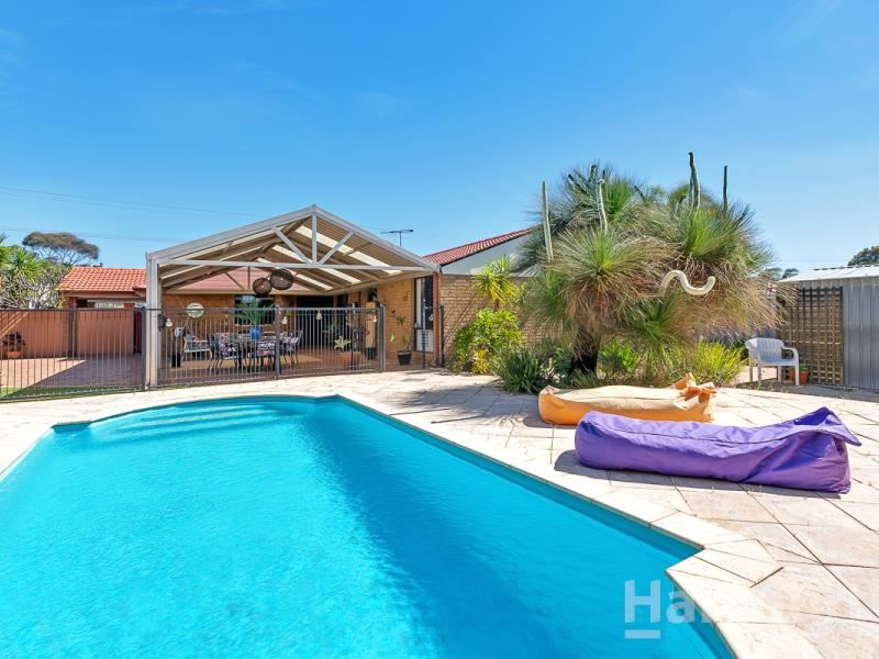 33 Adelaide Circle, Craigie