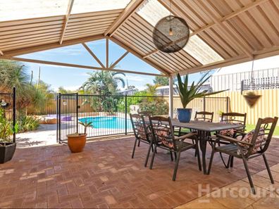 33 Adelaide Circle, Craigie WA 6025