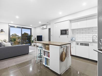 104/172 Railway Parade, West Leederville WA 6007