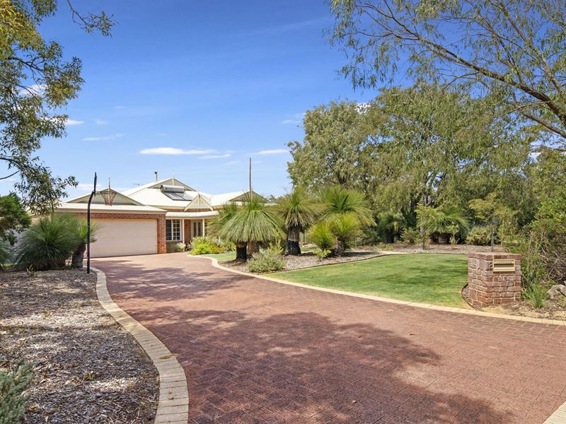 18 Glenvale Cross, Dunsborough