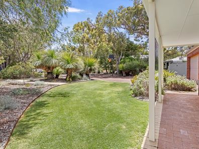 18 Glenvale Cross, Dunsborough WA 6281