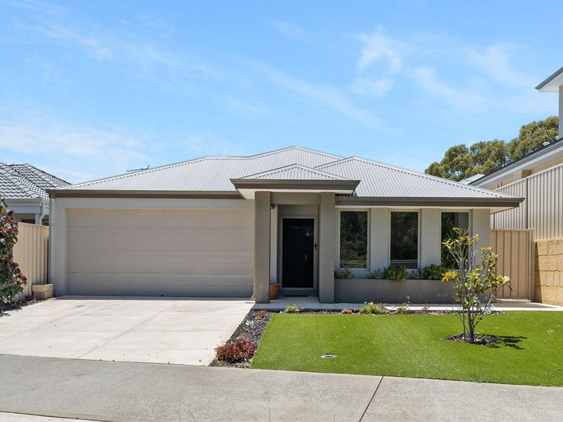 4 Dornoch Way, Meadow Springs