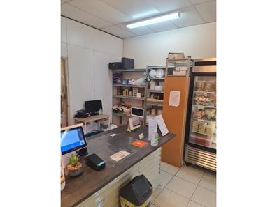 Food/Hospitality - Well Presented Deli / Lunch Bar