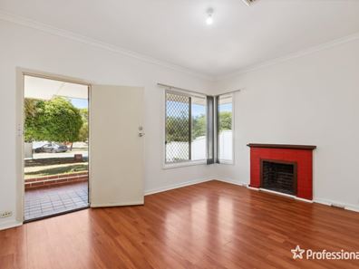 28 Selsey Way, Balga WA 6061