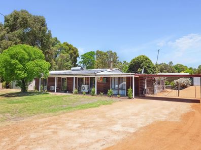 22 Willcox Street, Chidlow WA 6556