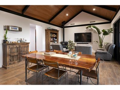 14 Quedjinup Drive, Quedjinup WA 6281