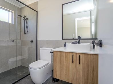 8 Loa Close, Southern River WA 6110