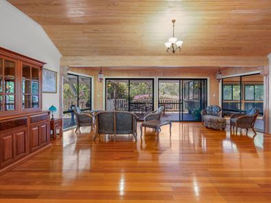 10 Fernwood Road, Dawesville WA 6211