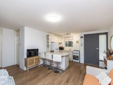 1W/24 Pearson Street, Churchlands WA 6018
