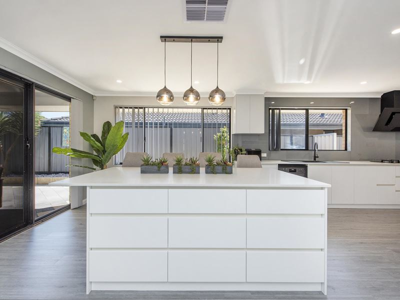 6 Millwood Street, Secret Harbour WA 6173