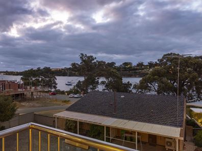 5 Kent Street, Bicton WA 6157