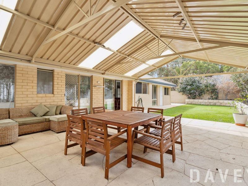 2 Sullivan Road, Duncraig WA 6023