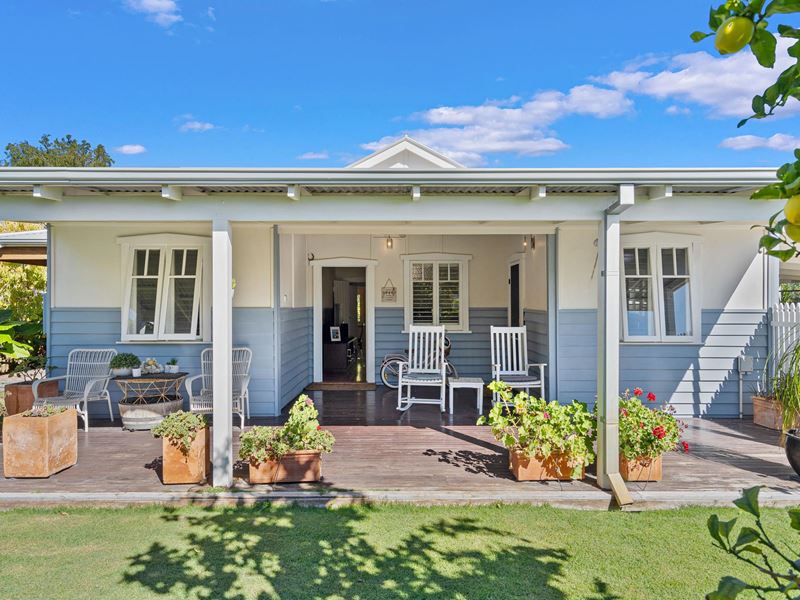 11 Parkin Street, Rockingham WA 6168