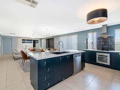 167 Yindana Boulevard, Lakelands WA 6180