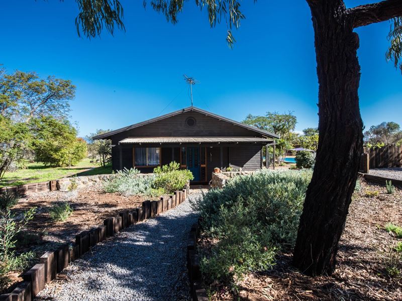 499 David Road, Waggrakine WA 6530