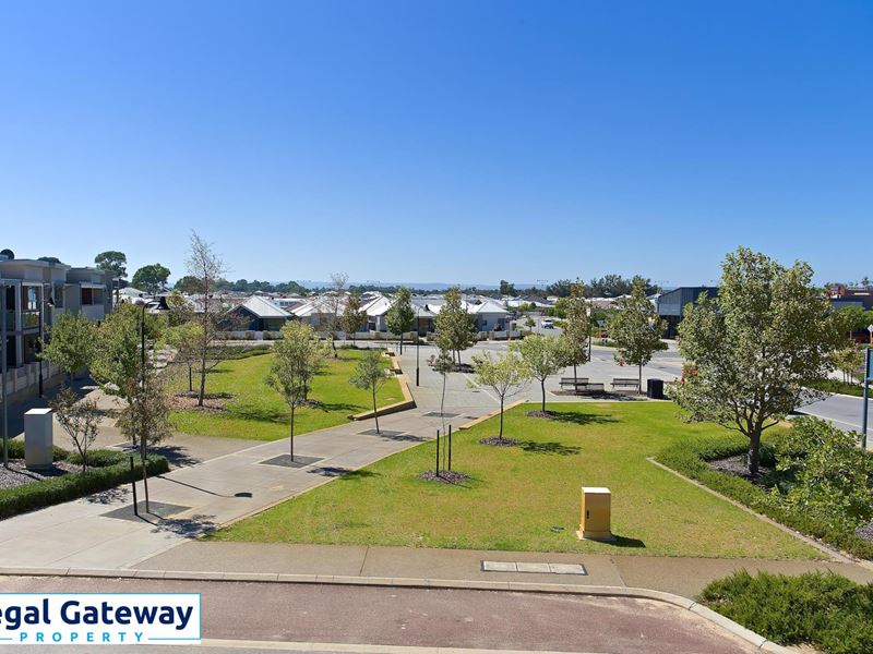 30/55 Flourish Loop, Atwell