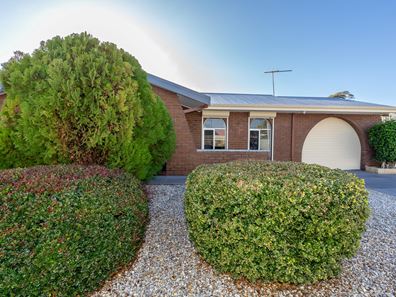 11 Narwood Place, Midvale WA 6056