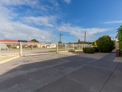 11 Narwood Place, Midvale WA 6056