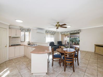 2/17 Gonville Green, Port Kennedy WA 6172
