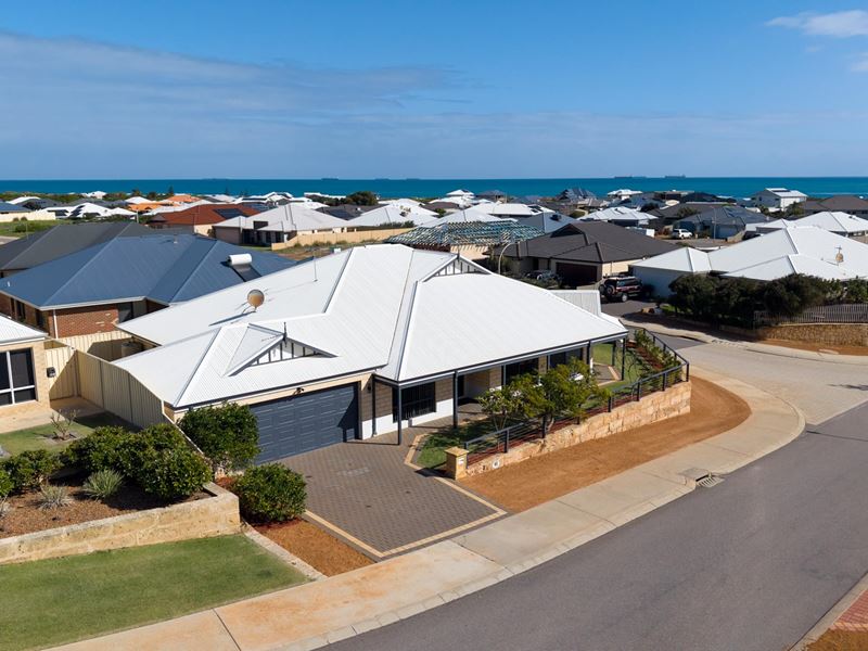 6 Neptune Corner, Glenfield WA 6532