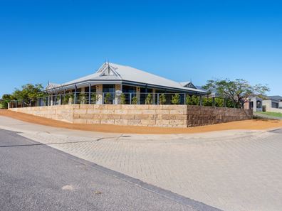 6 Neptune Corner, Glenfield WA 6532