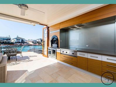 47 Aztec Island Retreat, Halls Head WA 6210