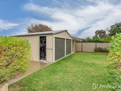 81 Gribble Avenue, Armadale WA 6112