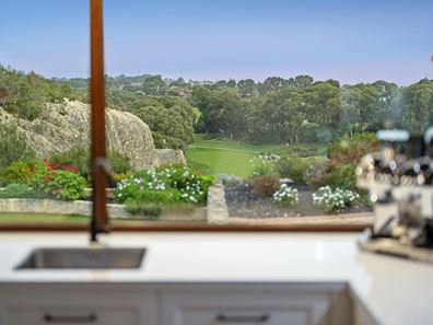 3 PEBBLE BEACH EDGE, Connolly WA 6027
