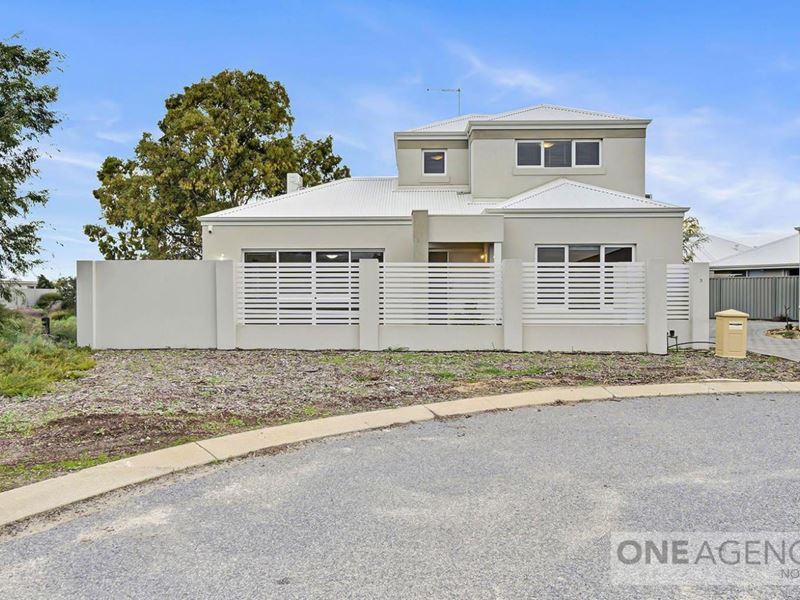3 Chavez Close, Piara Waters WA 6112