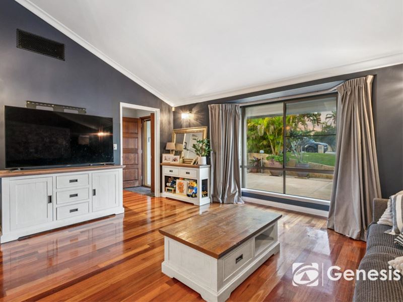 15 Stawell Way, Padbury