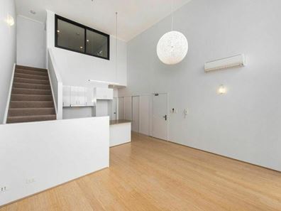 15/16 Bridges Road, Melville WA 6156